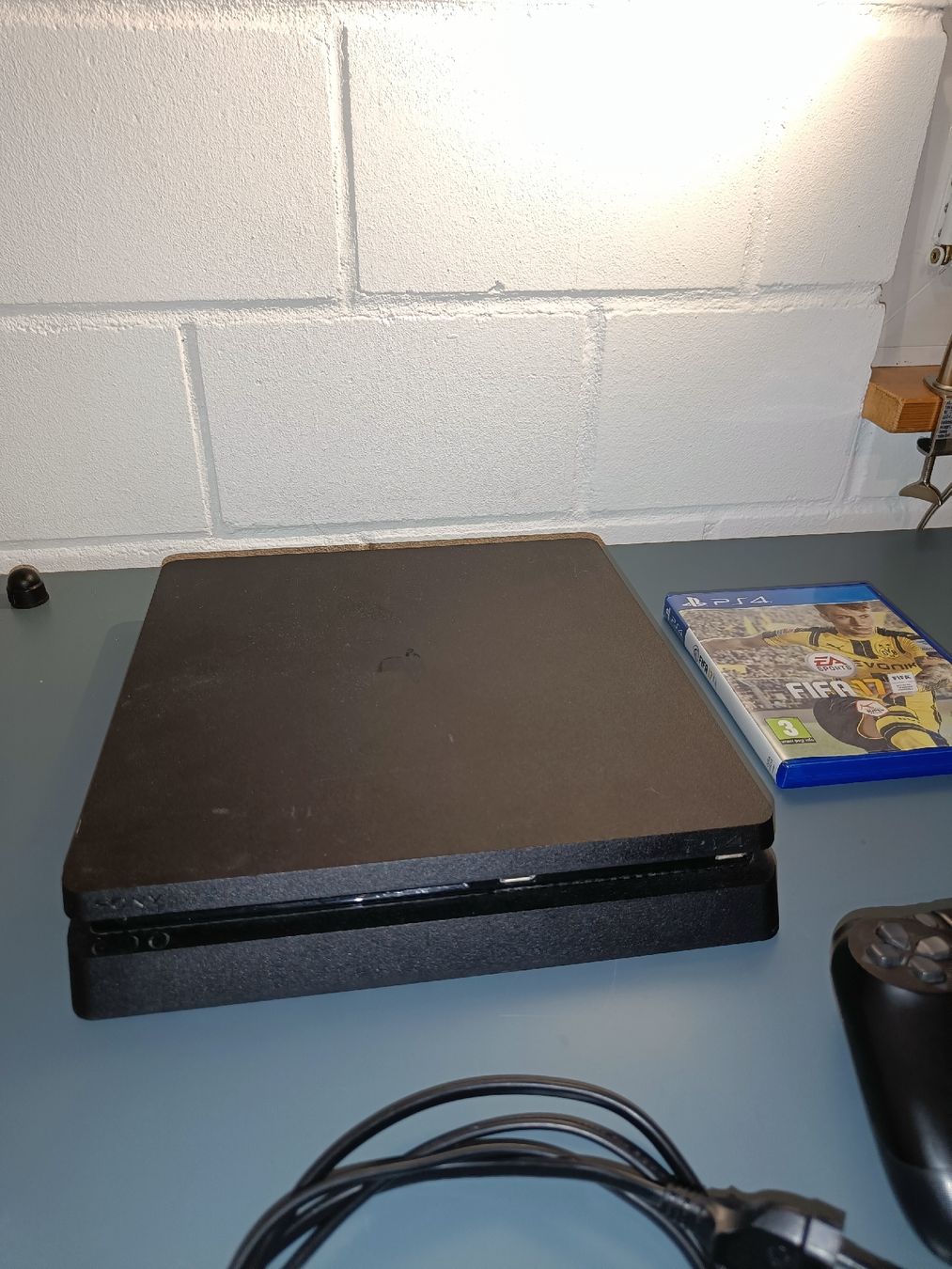 Sony Konsolen: Playstation 4 slim – Gebraucht aus Busswil b.Melchnau von anliker08 1