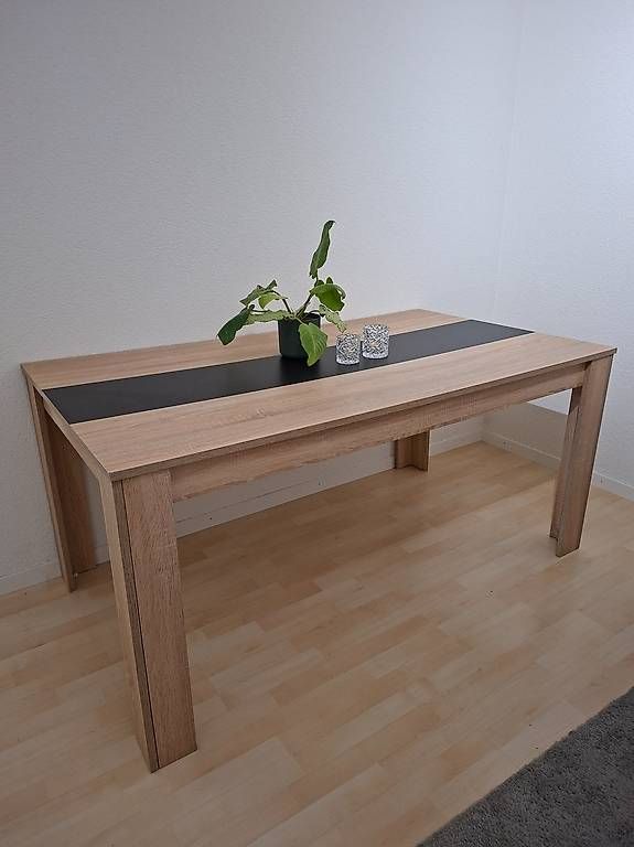 Tavoli: Esstisch & Salontisch – Usato da Kollbrunn venduto da ale_m6lz