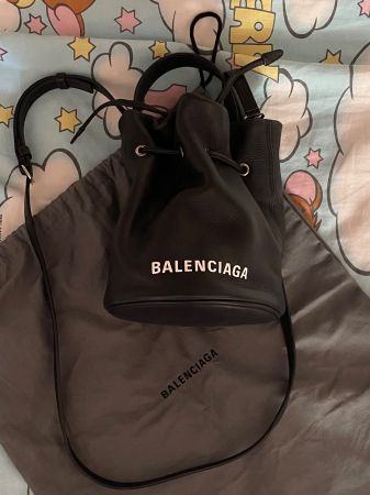 Balenciaga  Bucket Bag