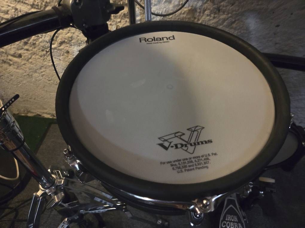 Strumenti musicali: Roland TD-12 E-Drum Set mit VH-11 & Mesh Pads – Usato da Wettingen venduto da Allmilchigsinn 2