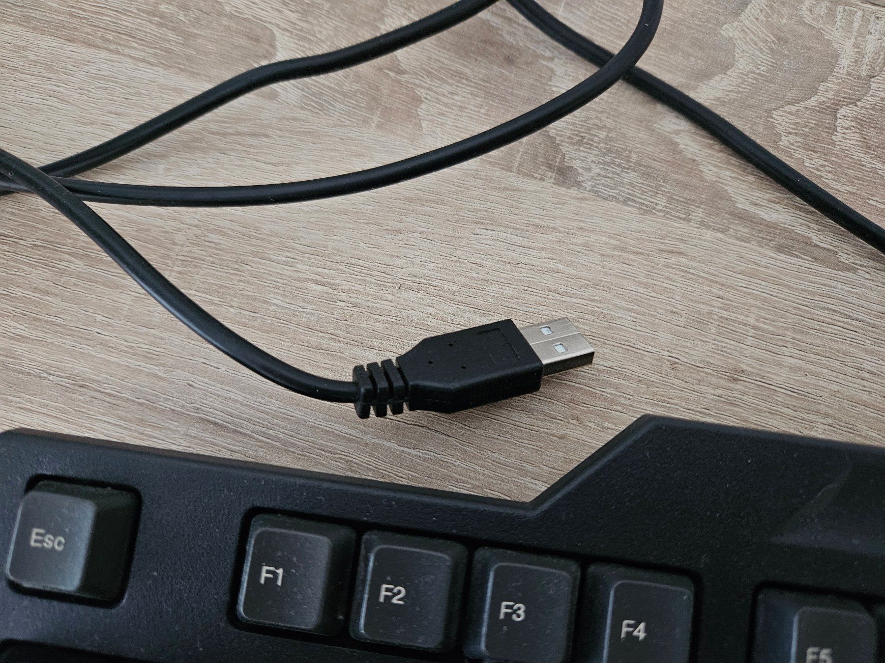 Lenovo Tastiere: USB Tastatur Lenovo – Usato da Wauwil venduto da seriously3 2