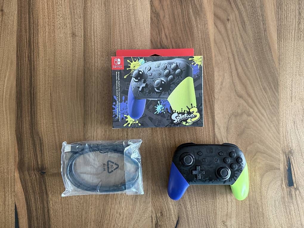 Nintendo Controller: Nintendo Switch Pro Controller - Splatoon 3-Edition – Usato da Sargans venduto da Znibi