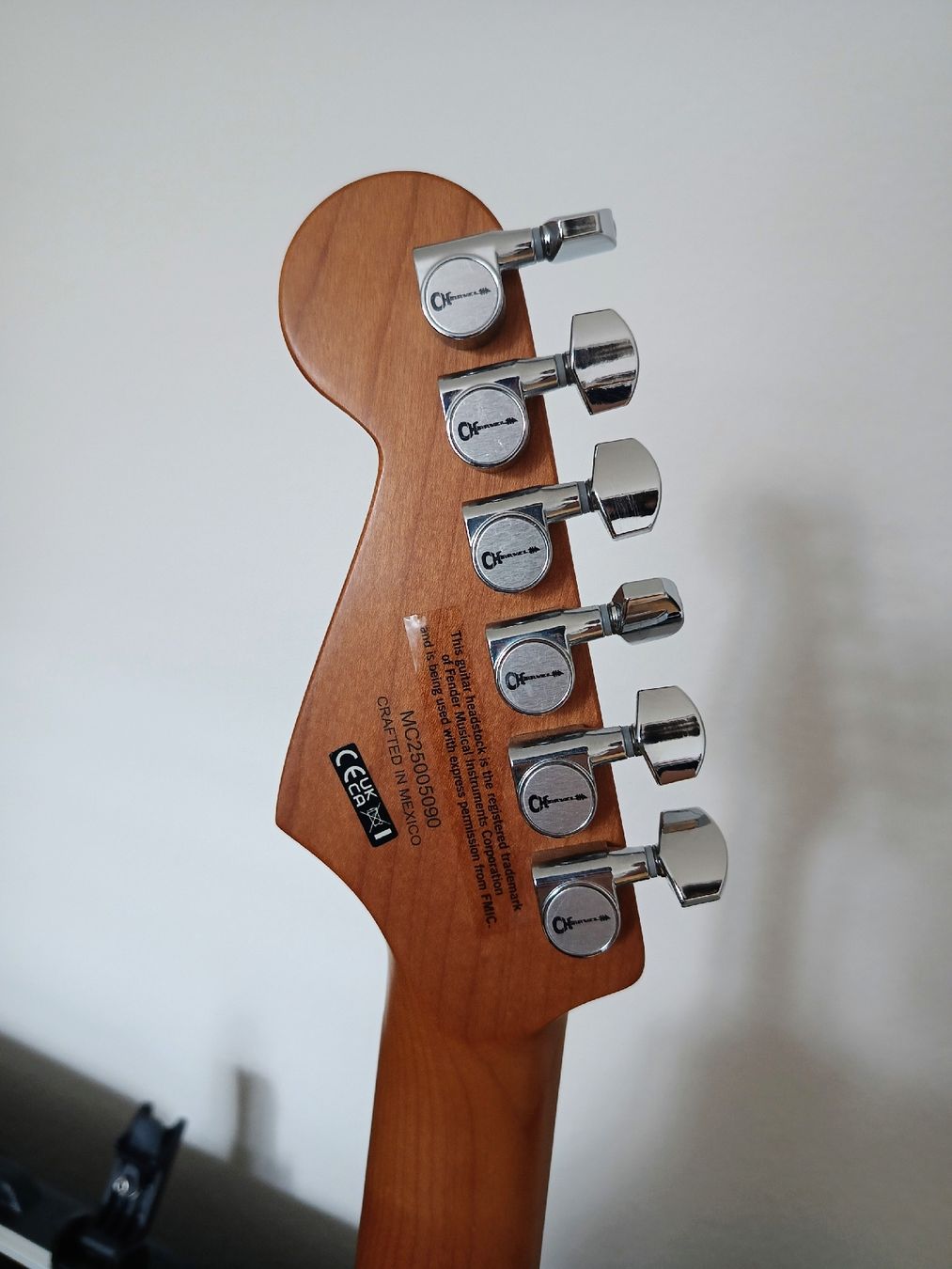 Charvel Strumenti musicali: Charvel Pro Mod Plus SD1Q HH FR Sangria E-Gitarre, Hardcase – Nuovo (secondo la descrizione) da Biel/Bienne venduto da cso_7pnq 3