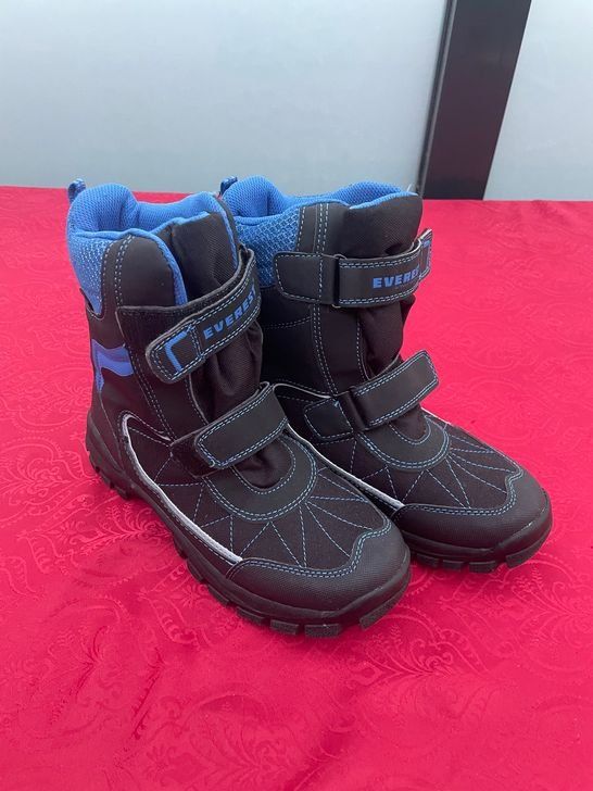 Everest Scarpe per ragazzi: Neu Kinder Winter Stiefel Boots Everest 38 – Nuovo e nell'imballaggio originale da Bergdietikon venduto da antovale