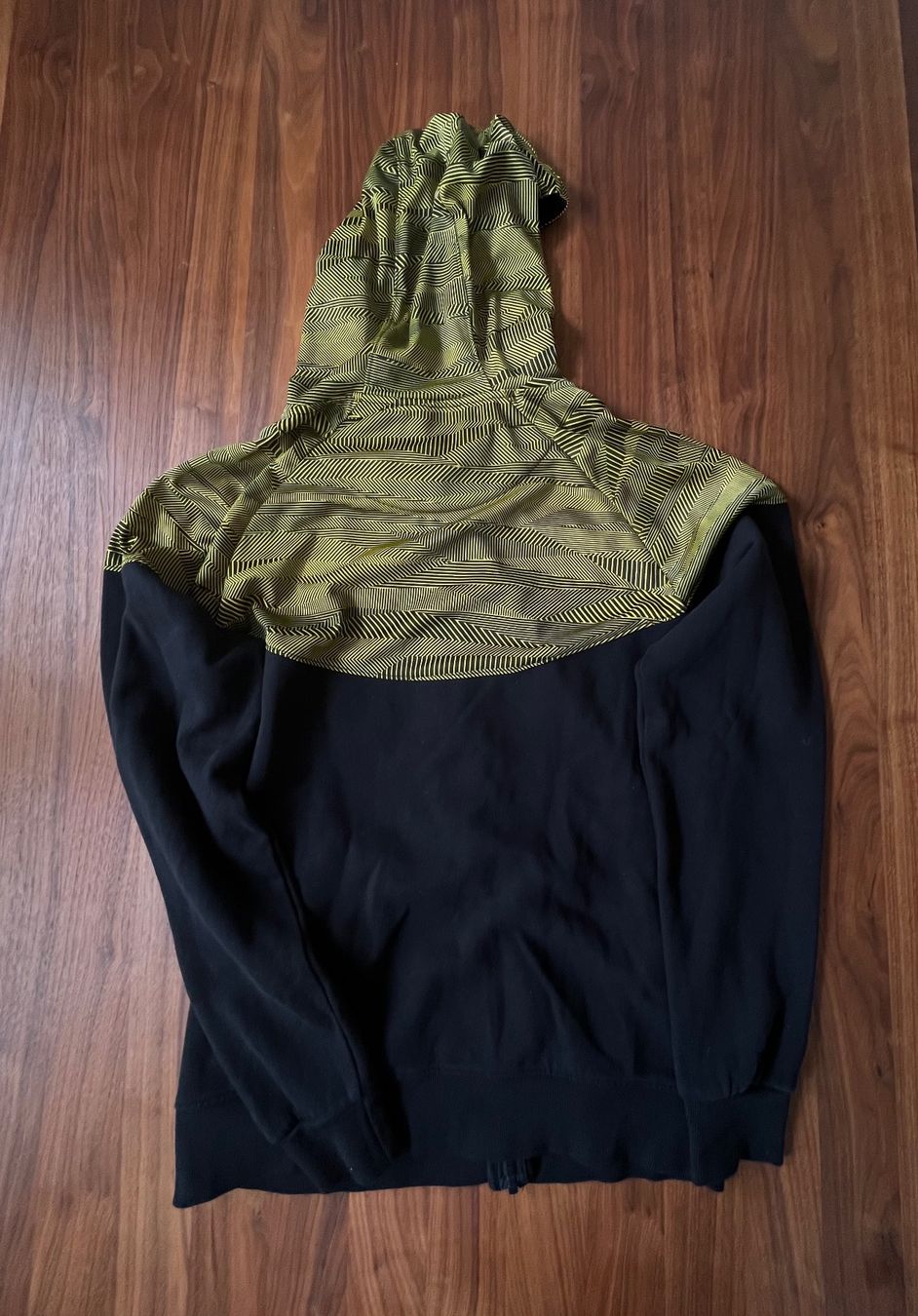 Maglioni & Felpe: Borussia Dortmund Zip-Jacke – Usato da Näfels venduto da dom_9p7f 1