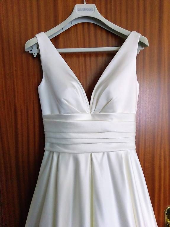 Vestiti: Hochzeitskleid La Sposa Barcelona – Usato da Flumserberg Bergh venduto da ali_bnr8 1