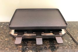 Raclette-Ofen mit Zubehör