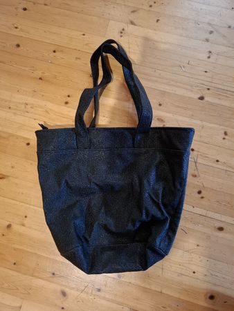Schwarze Kunstleder Glitzer-Tasche, geräumig & stylisch