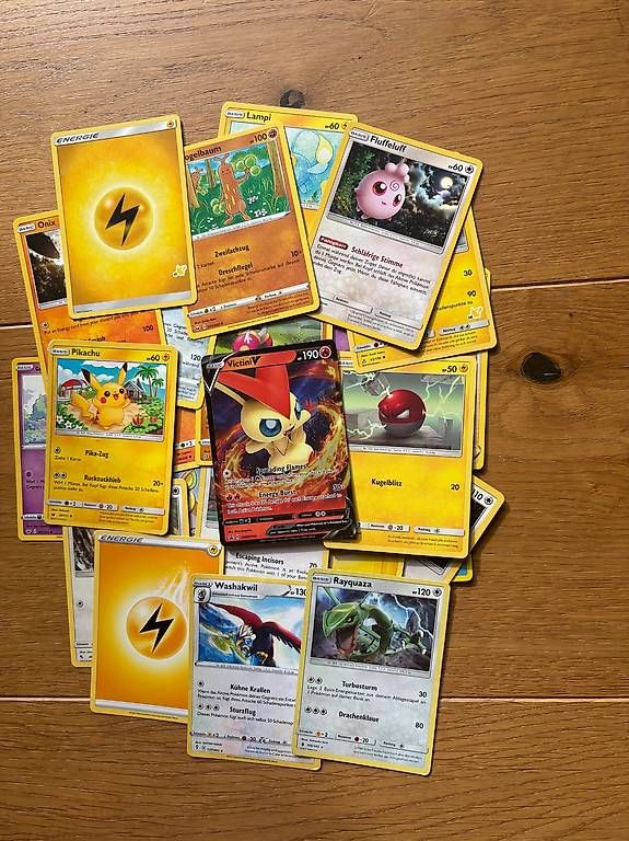 Giochi: 31 Pokémon Karten – Usato da Kreuzlingen venduto da Brauni2010