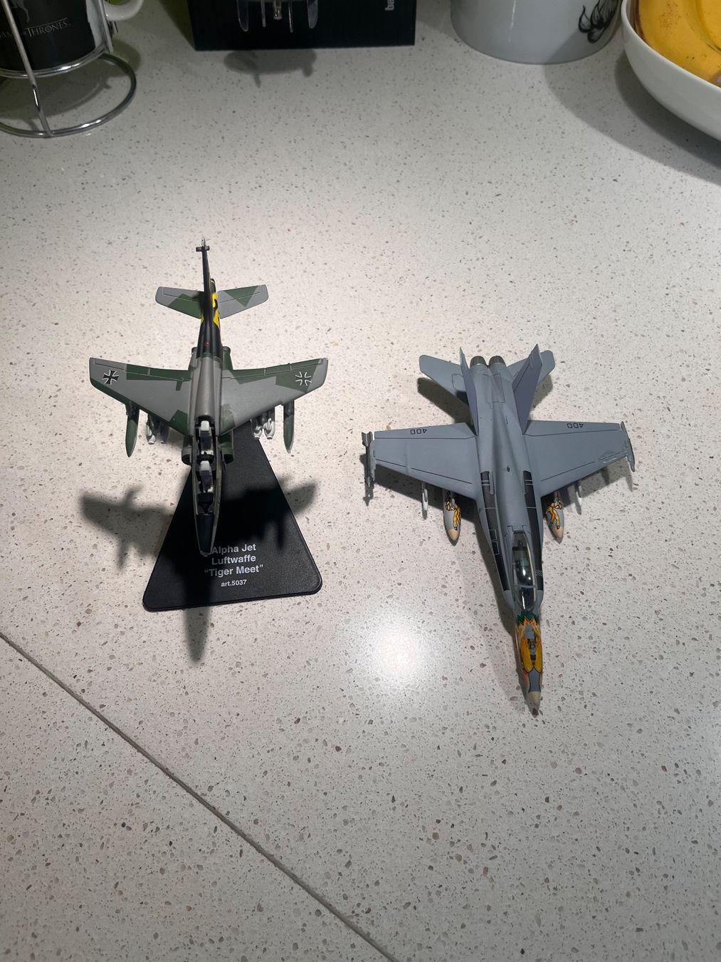 Kit di modellismo & Modellini statici: Modellflugzeug  F18 und Alpha Jet – Usato da Lauterbrunnen venduto da jul_5jfm