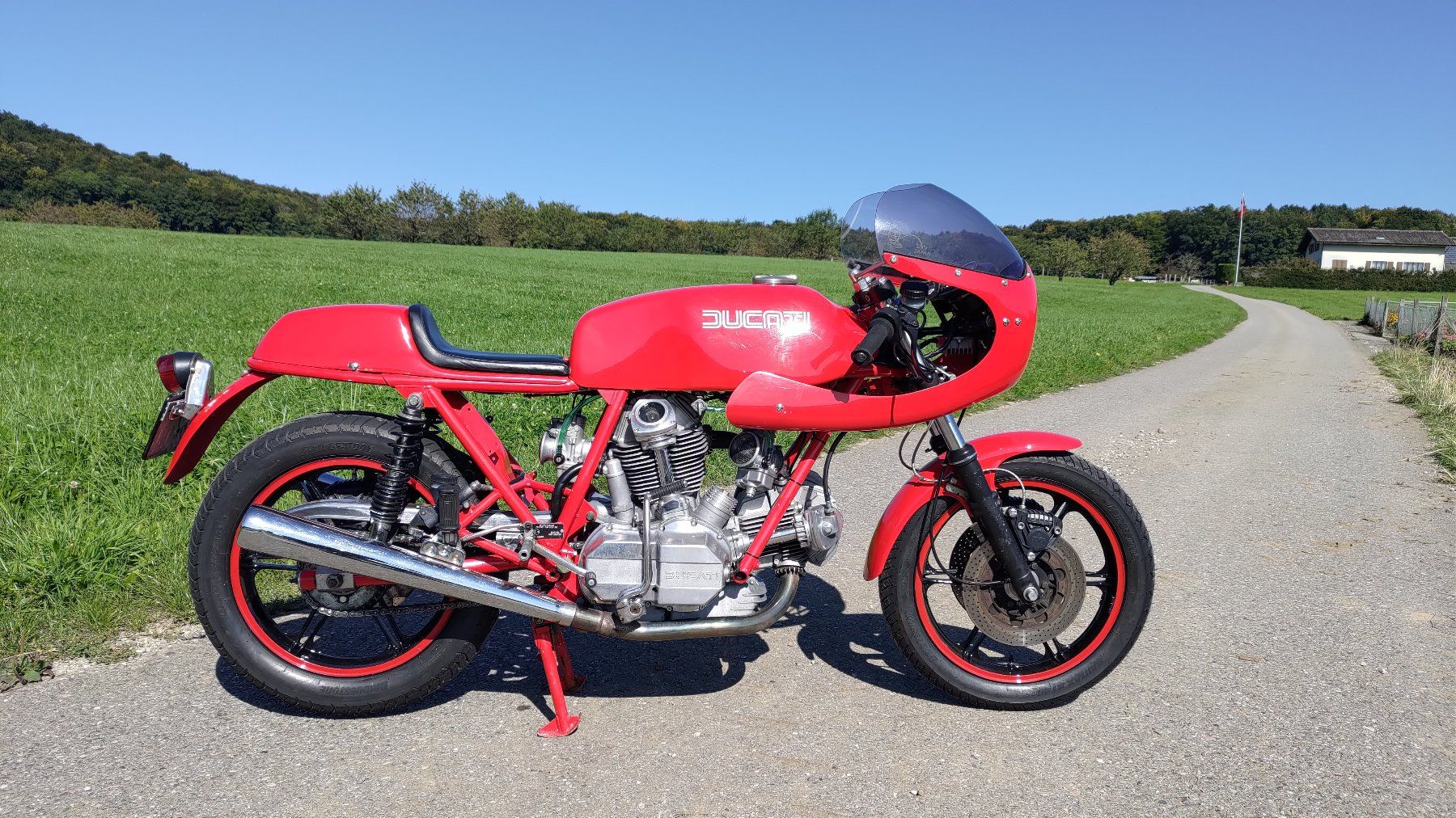 Ducati Strada: Ducati 900 SS – Usato da Basel venduto da langga9