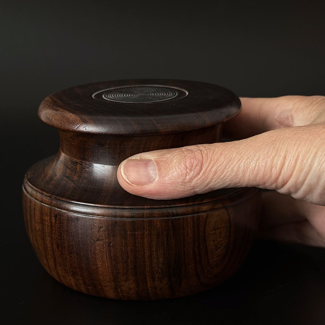 Barattoli: Schwere runde Holzdose  – Usato da Luzern venduto da downtonabbey 4