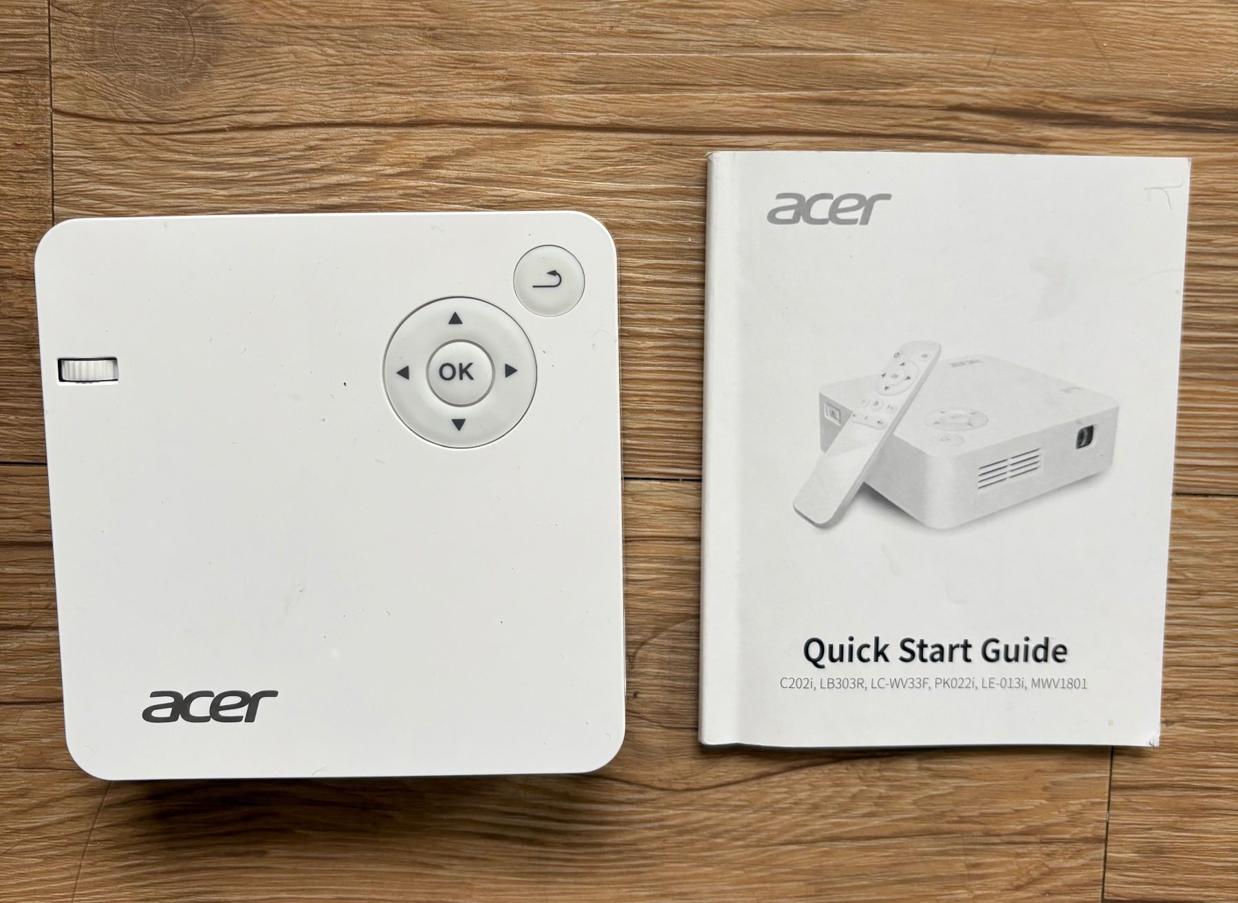 Acer Proiettori: Mini Beamer C202i Projektor – Nuovo (secondo la descrizione) da Spiez venduto da Agenda01