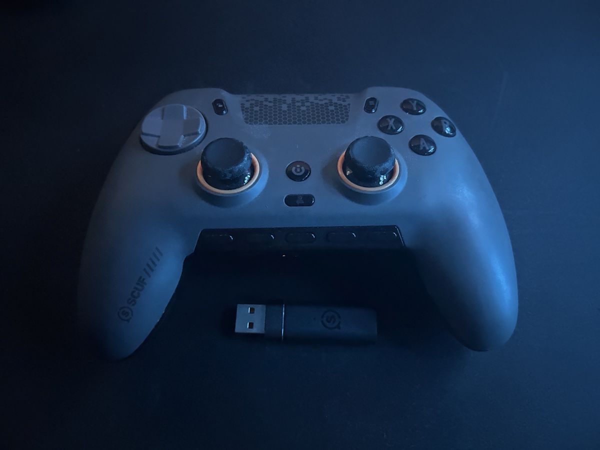 Manettes: Scuf ENVISION PRO V2 wireless controller – D'occasion à Frasnacht par Leonsss 5