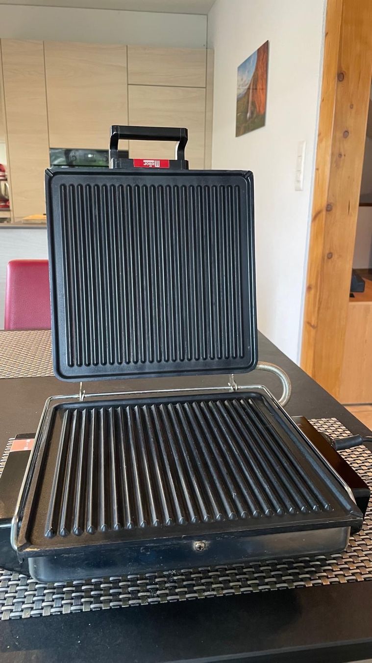 Griglie: Tischgrill elektrisch – Usato da Rickenbach Sulz venduto da Menima 1