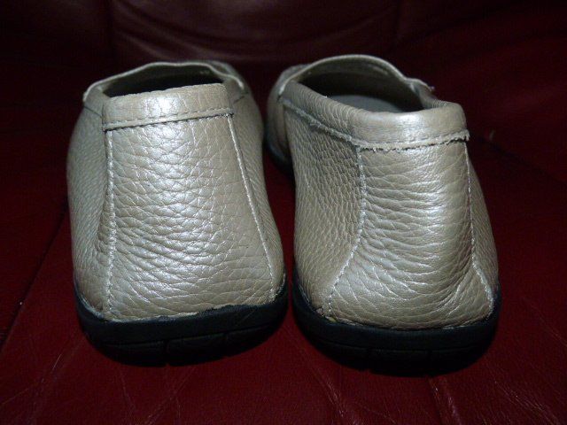 Scarpe da donna: Bär Slipper, Gr. 3,  beige metallic, NEU – Nuovo (secondo la descrizione) da Nunningen venduto da Fashion-Ave51 2