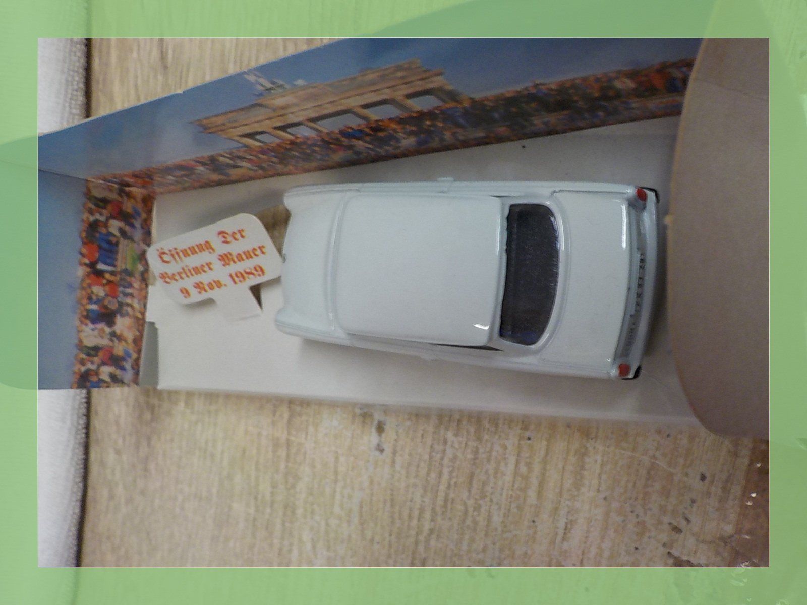 Modellini d'auto: Trabant 601 "Mauerfall" - Limitierte Edition, Top! – Nuovo e nell'imballaggio originale da Bülach venduto da Freieck 4
