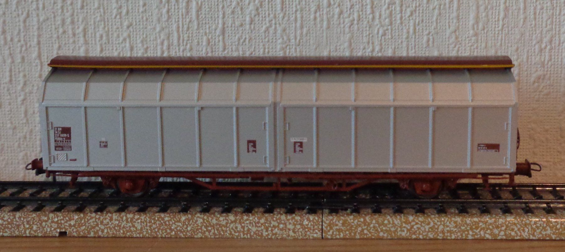 Roco Modellini di ferrovie: Roco 46451, Schiebewandwagen der SJ, H0 – Usato da Arbon venduto da lyres
