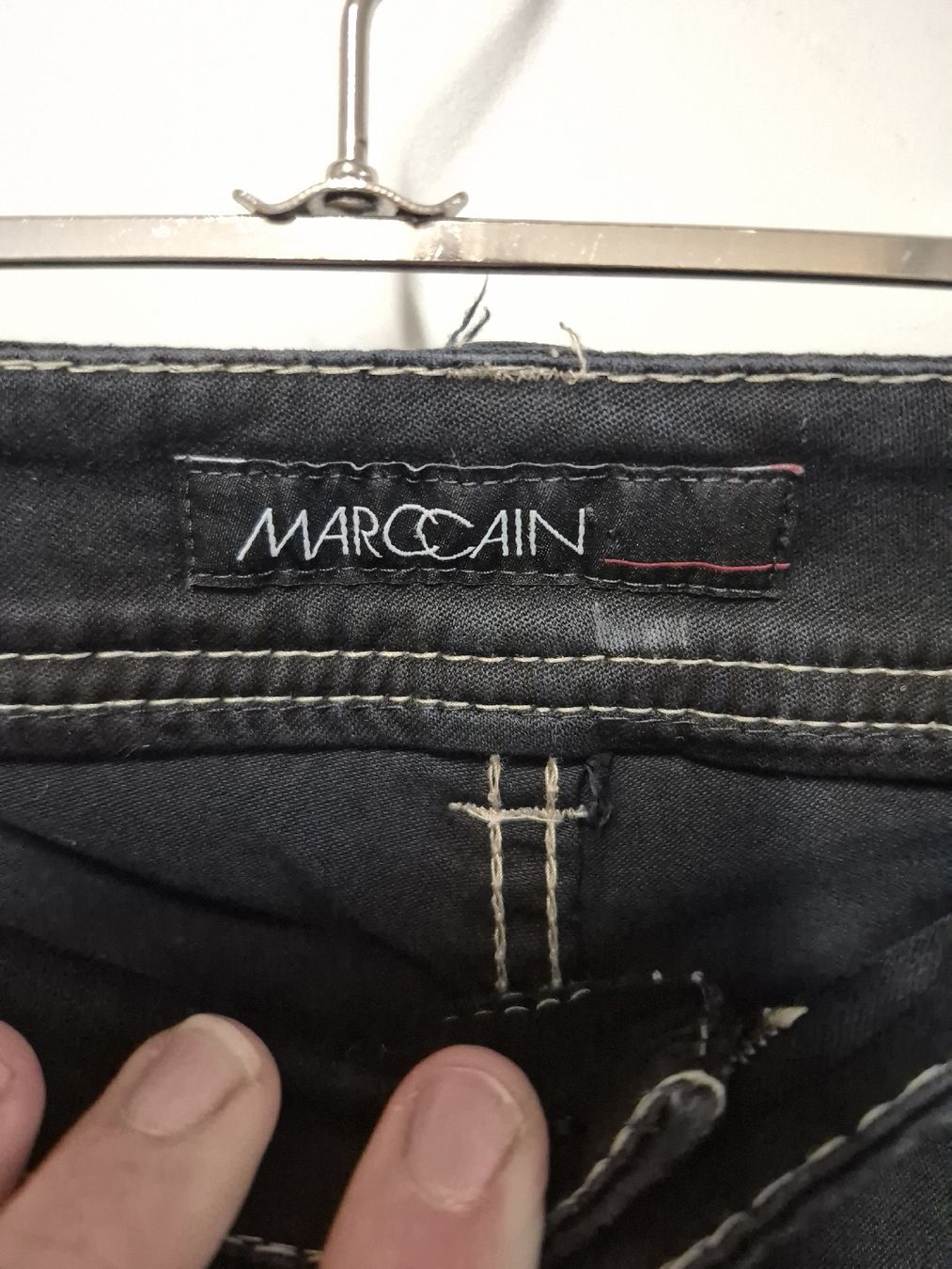 Marc Cain Pantaloni: Marc Cain Stretch Hose Gr.36, schwarz – Usato da Merligen venduto da muss_haben 2