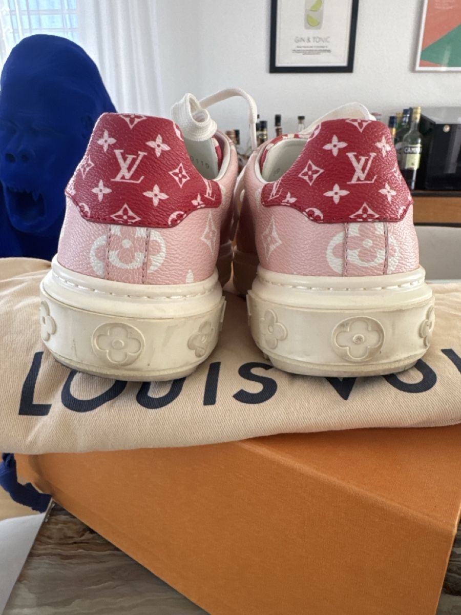Louis Vuitton Scarpe da uomo: Louis Vuitton Time Out Sneaker Rosa – Usato da Zürich venduto da mah_zb5t 1