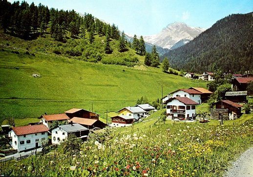 Cartoline postali: WIESEN mit Valbellahorn – Usato da Jona venduto da philajona