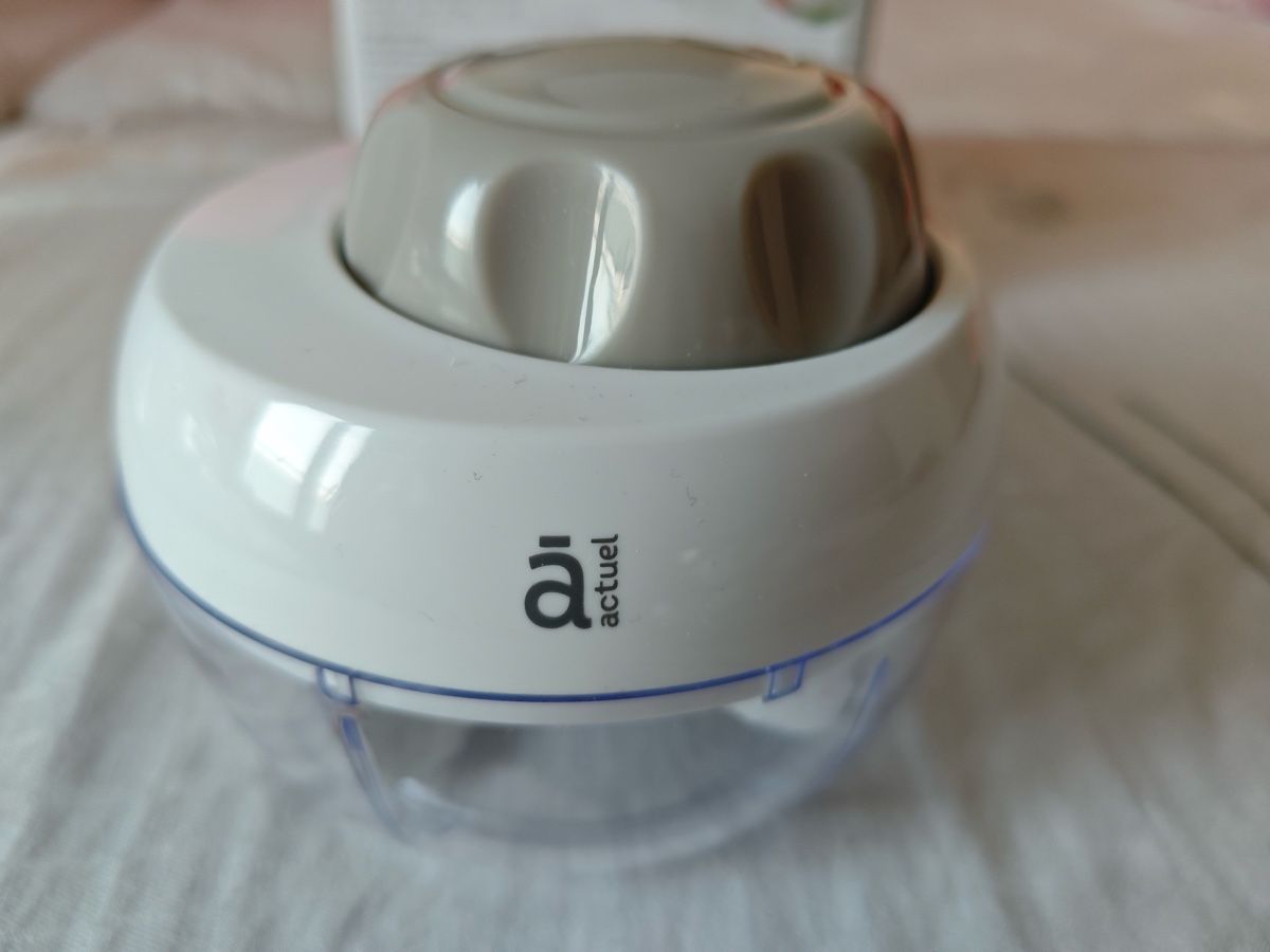 Cucine complete: Mini Food Chopper, New in Box – Usato da Genève venduto da Noemie.wrmsi 4