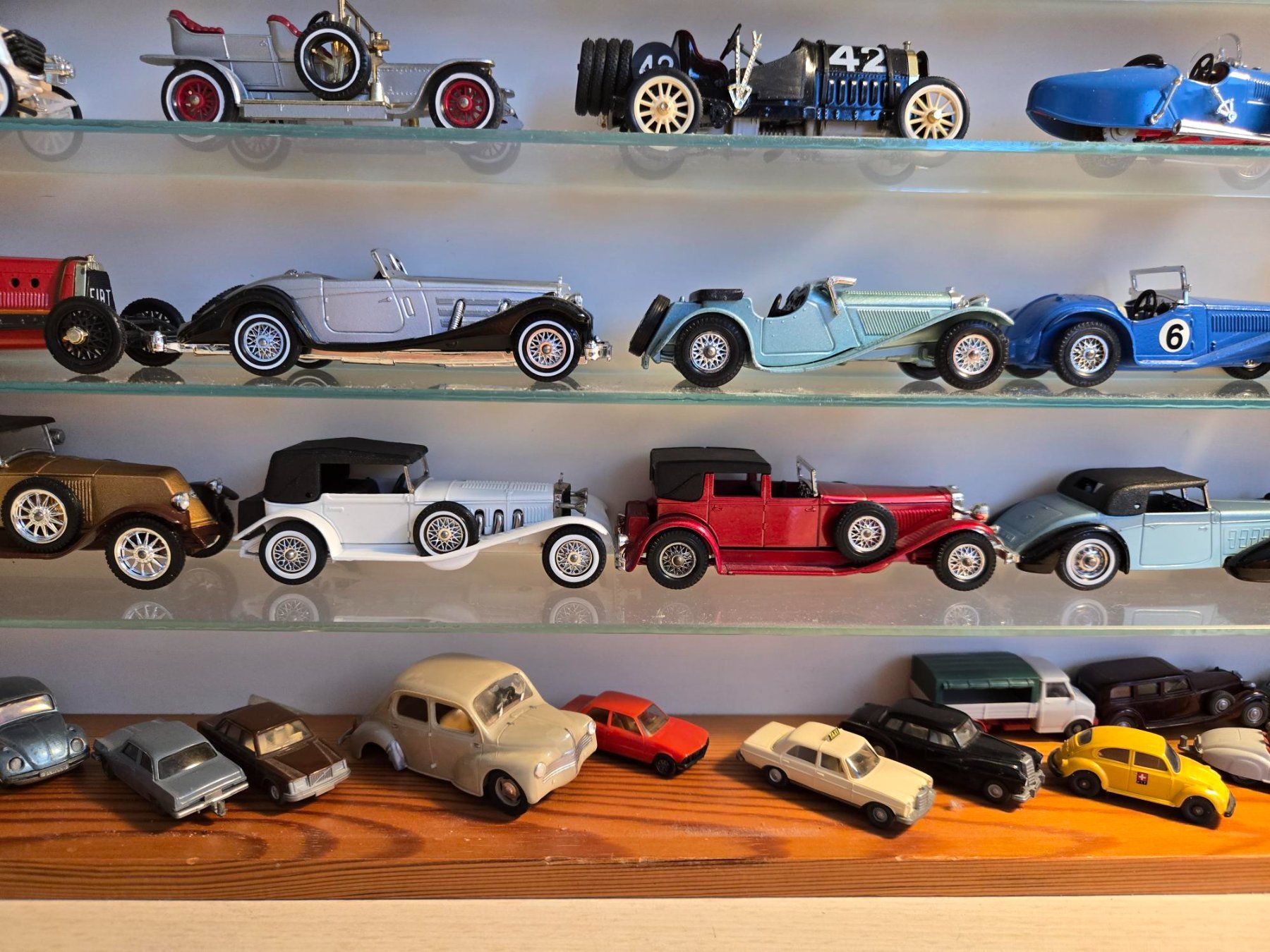 Voitures modèles: Modelautos – D'occasion à Uster par falangdoi 4