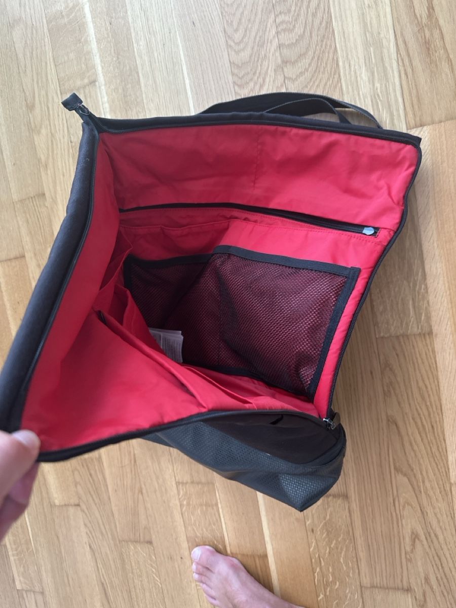 Bugaboo Sacs & sacs à dos: Bugaboo Wickeltasche schwarz guter Zustand – D'occasion à Thun par Mokibe 2