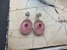 Statement Ohrstecker rosa Quarz mit kleinen Rubinen