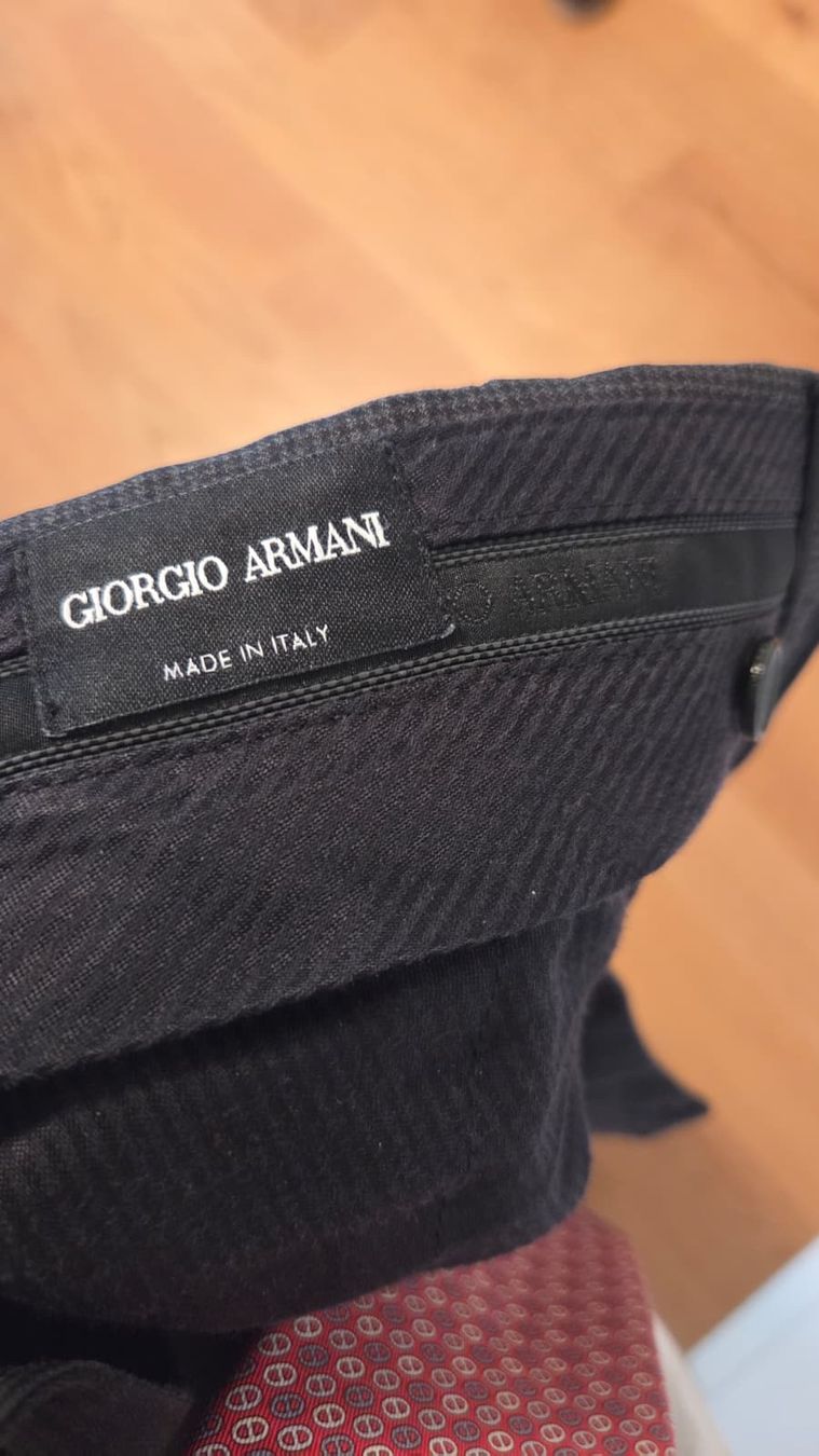 Armani Completi: Armani suit – Usato da Zürich venduto da reg_vvr6 9