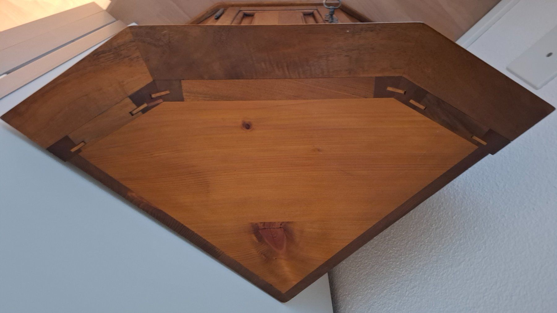 Armadi: Eckschrank Holz – Usato da Buochs venduto da regenbogen7365 2