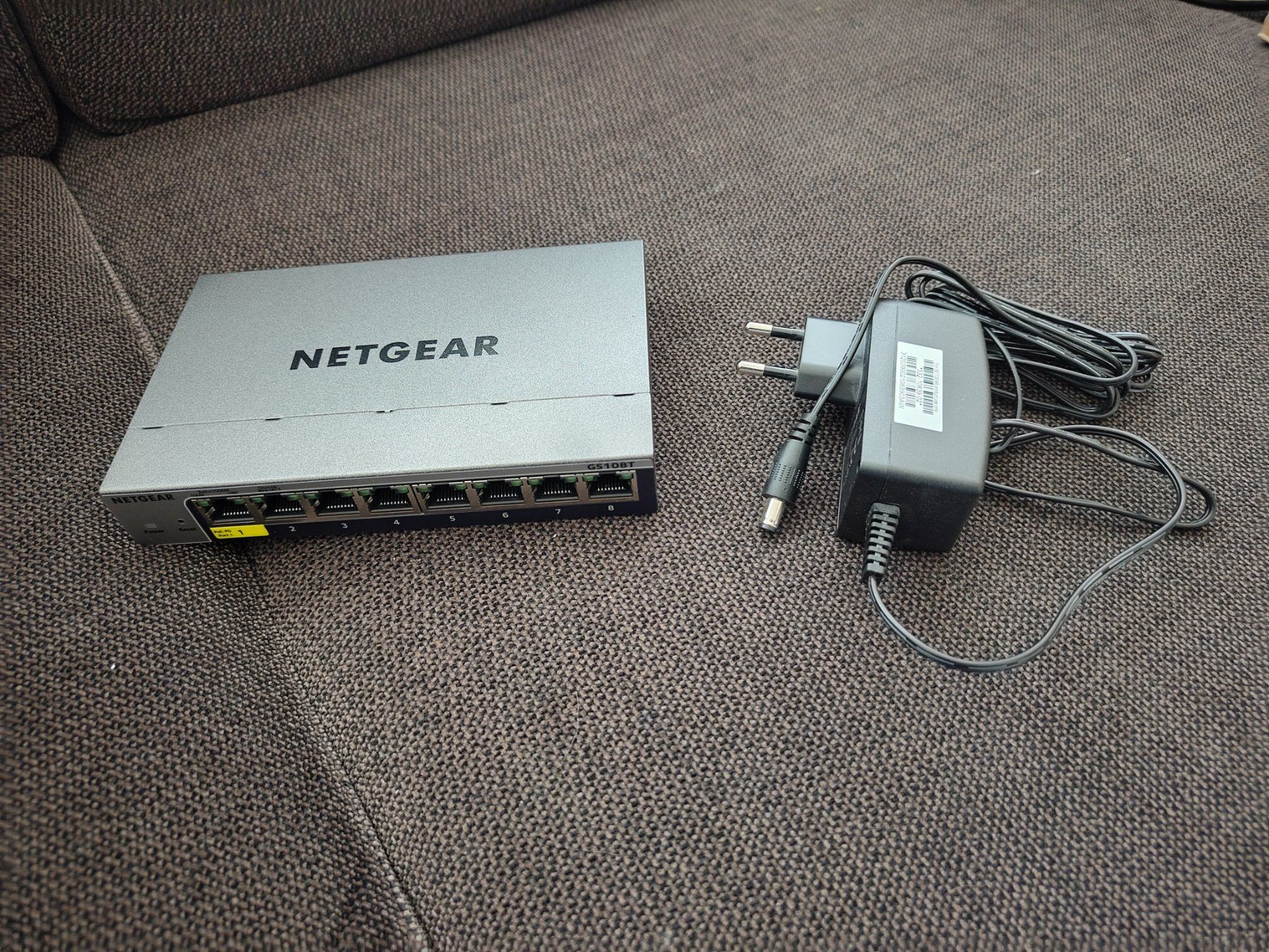 Hub & Switch: Netgear Switch GS108T – Usato da Wettingen venduto da sg8_ltt5