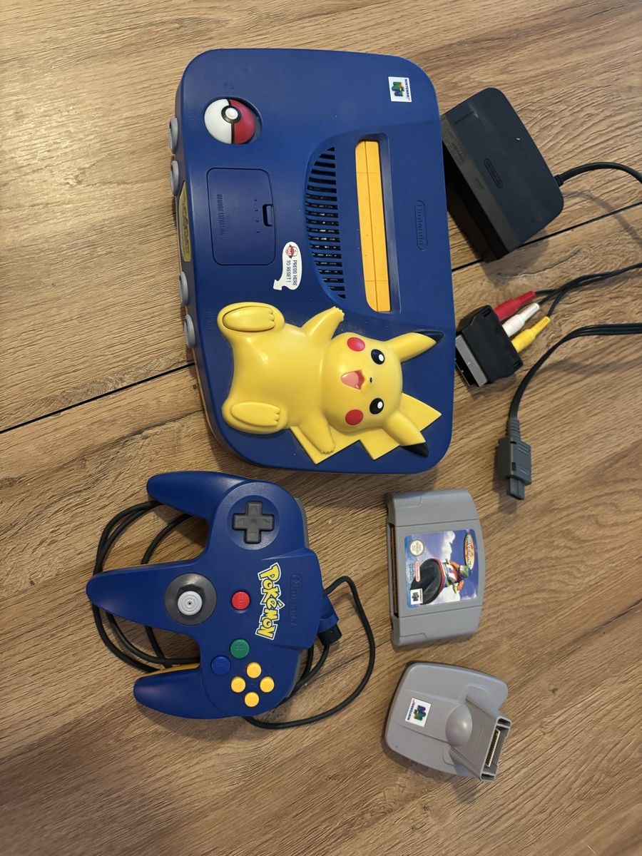 Nintendo Consoles: Nintendo 64 Pokemon Edition – D'occasion à Bonstetten par rap_h9cx 1