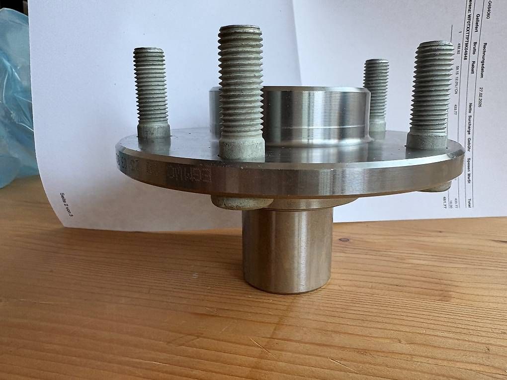 Tutti pezzi di ricambio auto: Radnabe Ford Connect 1473257 Orginal – Usato da Thundorf venduto da Torres72 1