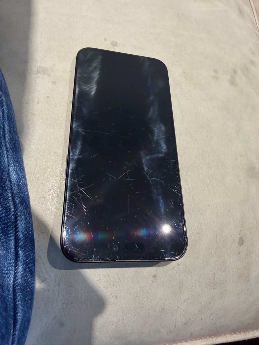 Apple Telefoni cellulari / Smartphones: iPhone 15 Pro Max 256GB – Usato da Stäfa venduto da bedexx 1