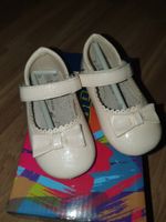 Chaussures bébé fille, neuves, taille 20