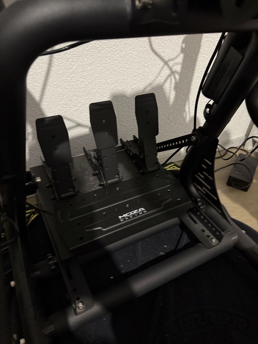 Giochi: Cockpit de simulation Moza Racing(Sim racing)Prix négociable – Usato da Courrendlin venduto da enzoecors 3