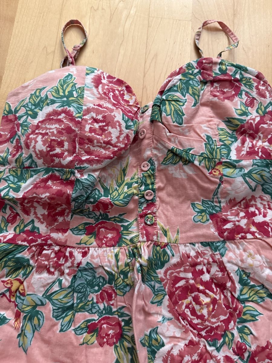 Kleider: Sommerkleid Blumenmuster rosa Grösse S – Gebraucht aus Schwarzenbach SG von jel_89zm 1