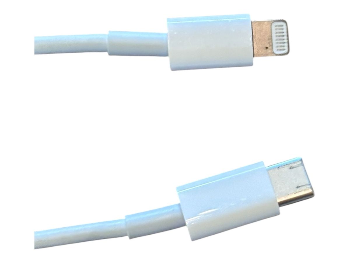Apple Chargements: Apple Ladekabel  |  Usb C zu Lightning – D'occasion à uster par aaronnauer