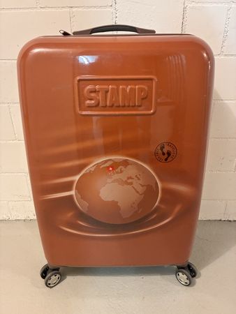 Grosser Reisekoffer, orange, vier Räder
