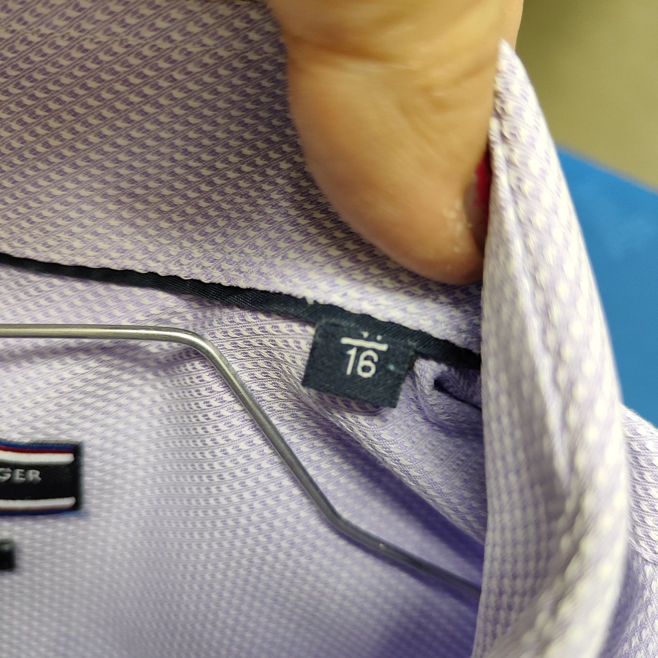 Tommy Hilfiger Camicie: Hilfiger Herrenhemd Gr 41 – Usato da Langnau am Albis venduto da Judithsebi 2