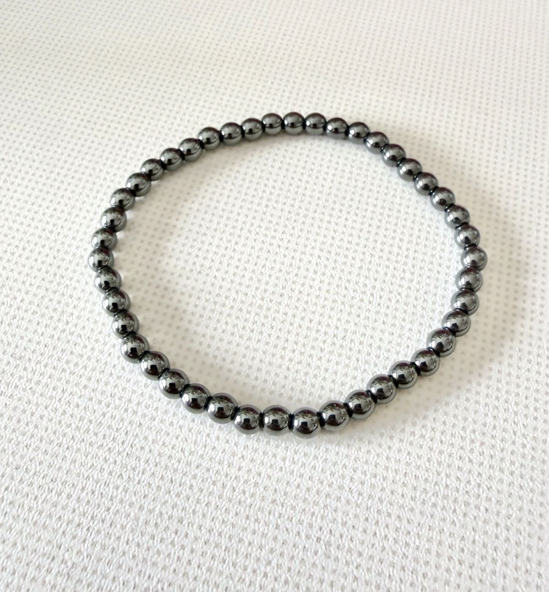 Bracciali & Braccialetti: bracelet en Hématite – Nuovo e nell'imballaggio originale da Le Noirmont venduto da Fanny_