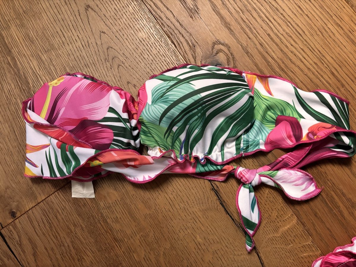 Costumi da bagno & Bikini: Bikini Tropenmuster Gr. S Neuwertig – Nuovo (secondo la descrizione) da St.Gallen venduto da Monrose 2