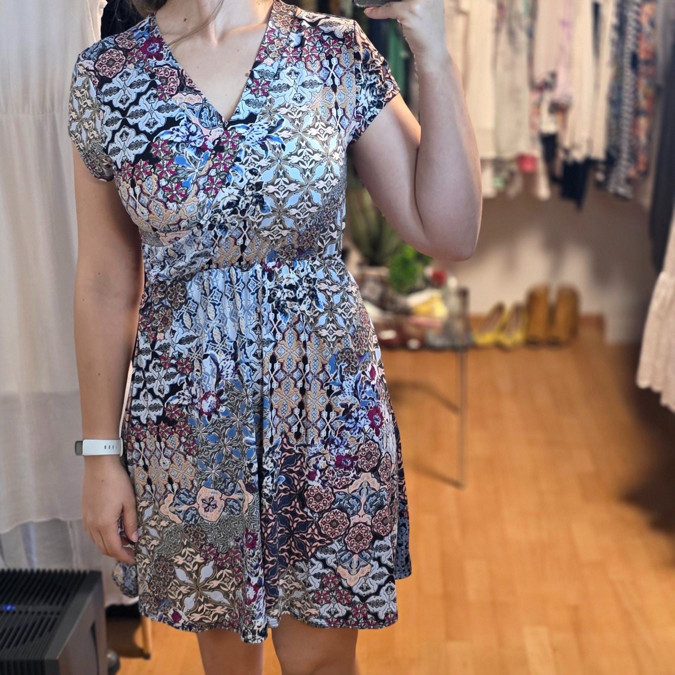 Vestiti: Buntes Kleid M Chetta B luftig elegant – Usato da Wald ZH venduto da CapLux