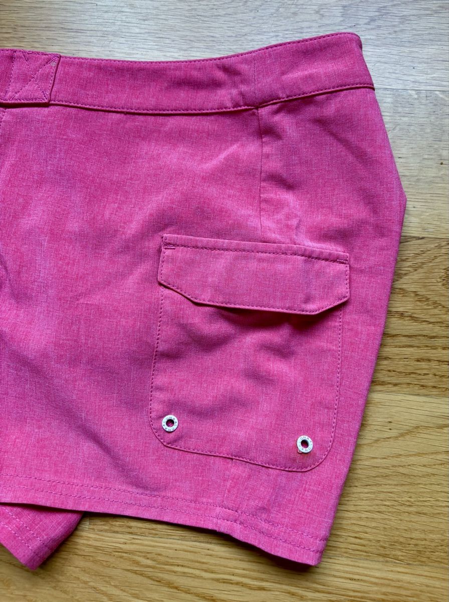 Dakine Pantaloni: Dakine Damen Surfshorts Gr. S – Nuovo (secondo la descrizione) da Zürich venduto da Claumina 2
