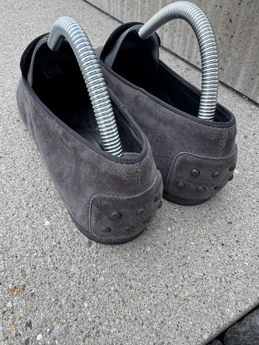 Tod'S Damenschuhe: TOD'S Mokassins Anthrazit Wildleder Nr. 38,5 – Gebraucht aus Oberengstringen von 80sete 2
