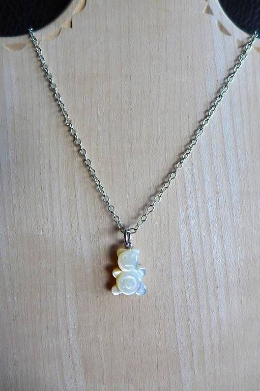 Ciondoli: Teddybär anhänger aus Perlmutt, 925er Silber – Nuovo e nell'imballaggio originale da Ebnat-Kappel venduto da Zearara