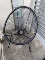 Schwarzer Acapulco Stuhl - Ideal für den Garten!