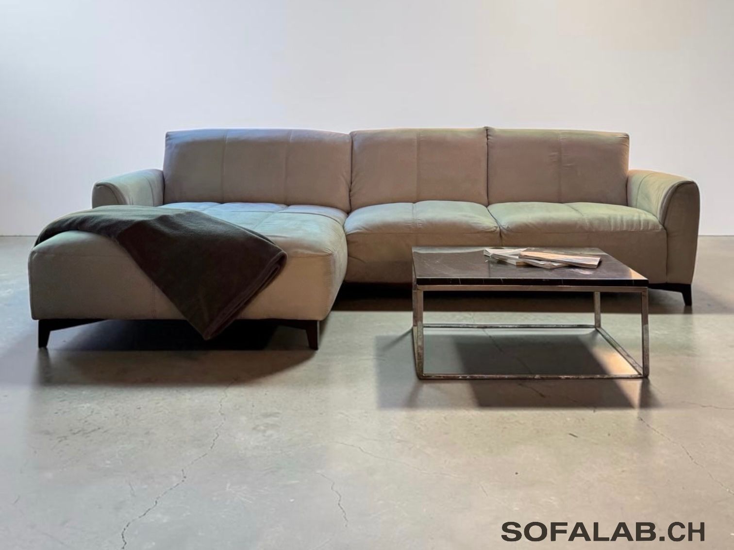 Divani: Wunderschönes Ecksofa in Creme-Beige – Usato da Fehraltorf venduto da Sofalab.swiss