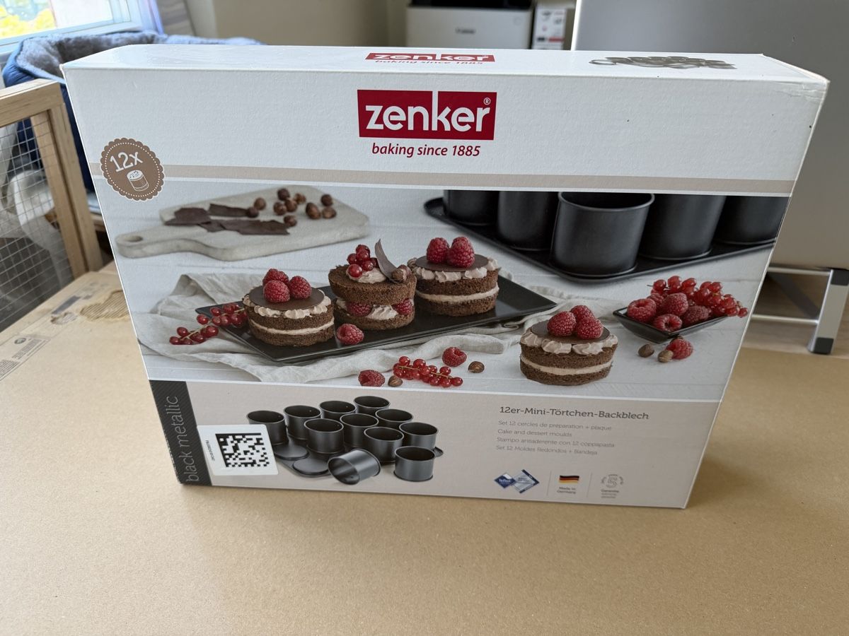 Teglie da forno: Zenker 12er-Mini-Törtchen-Backblech – Nuovo (secondo la descrizione) da Aarau venduto da Tam6 6